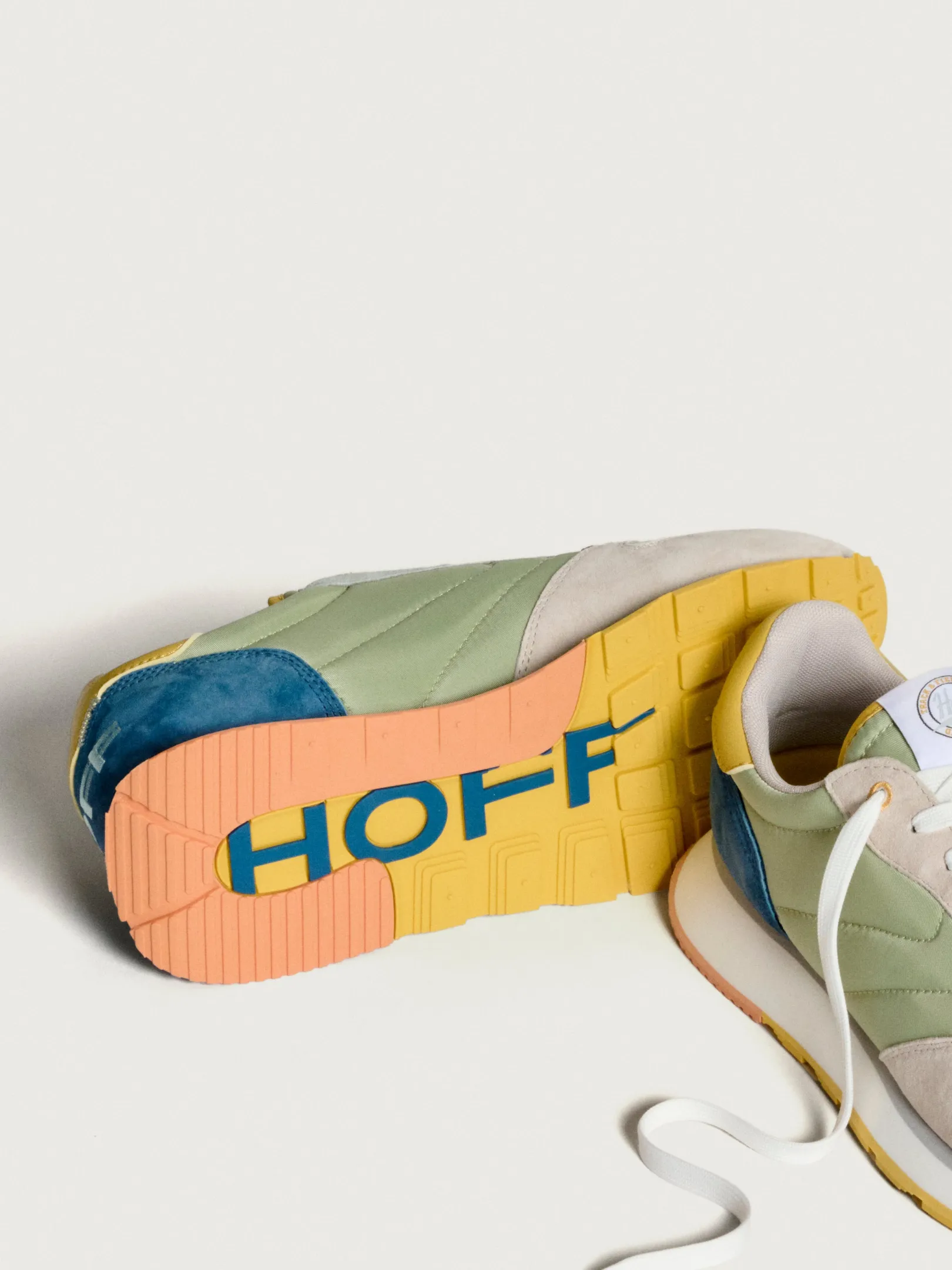 Online GRAND CENTRAL Track & Field