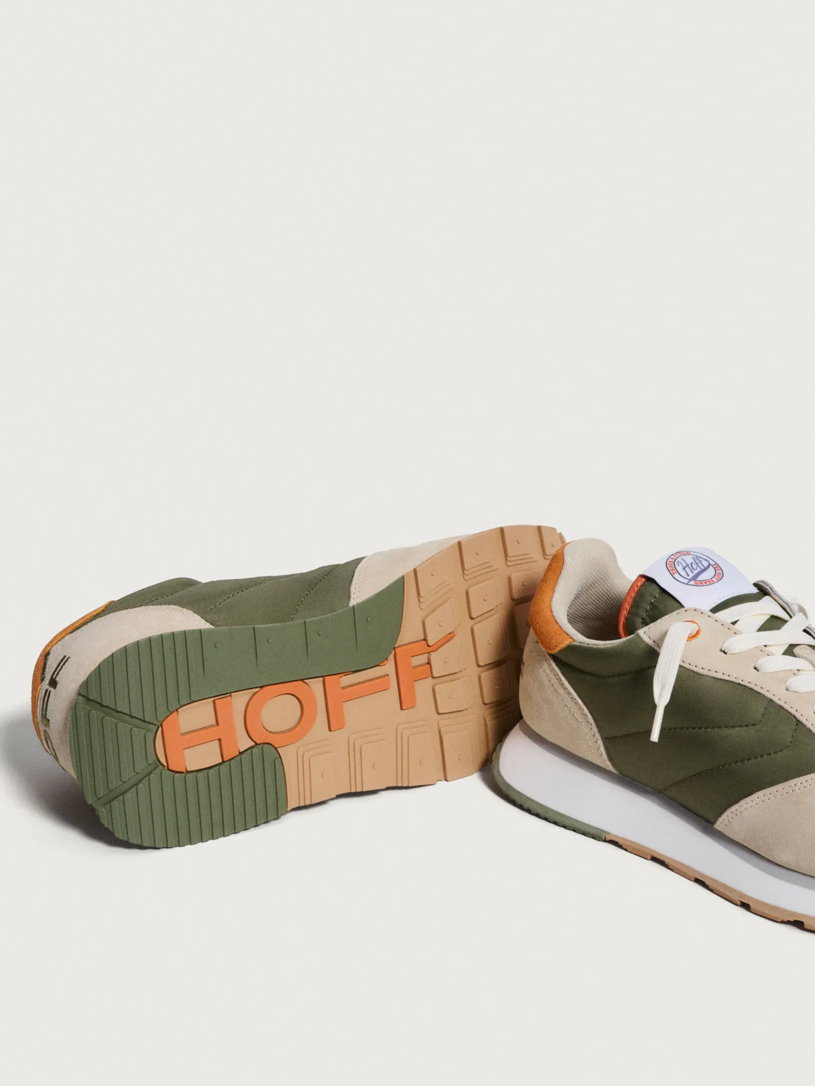 Discount GRAND CENTRAL Track & Field