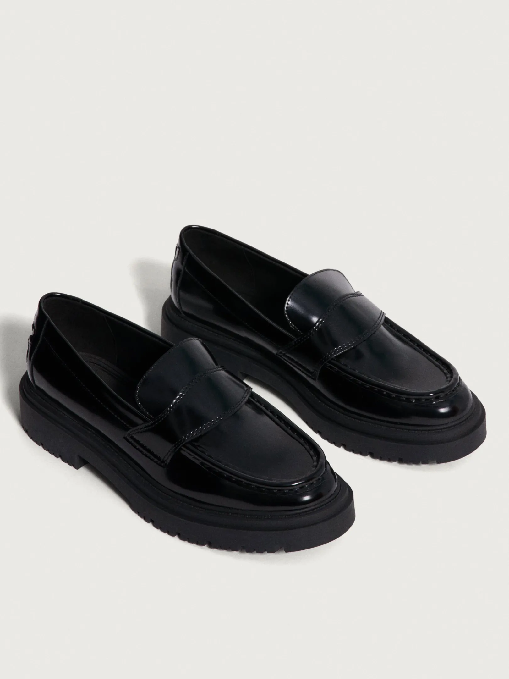 Clearance GRAND CENTRAL Flat Shoe