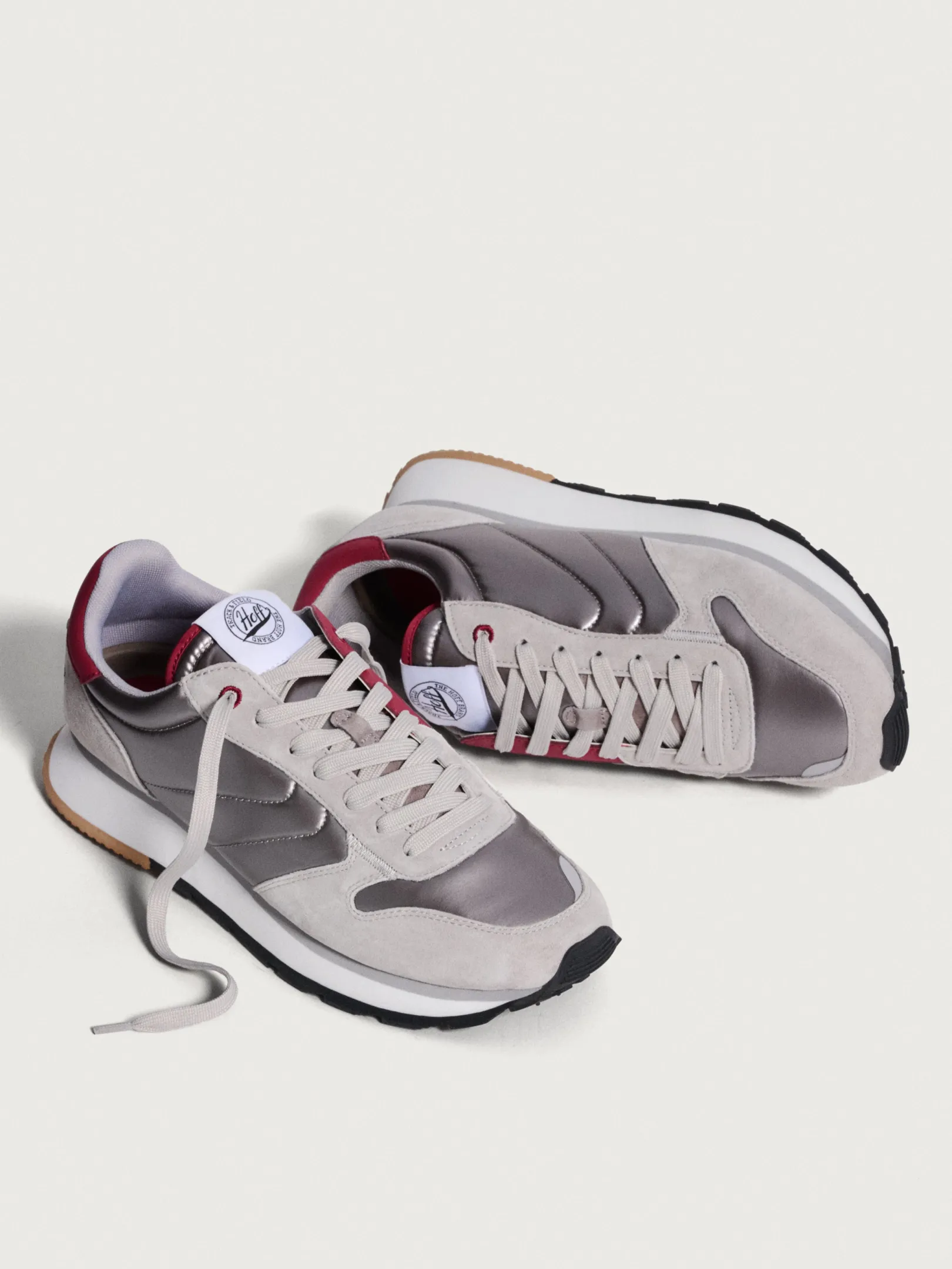 Hot GRAND CENTRAL Track & Field