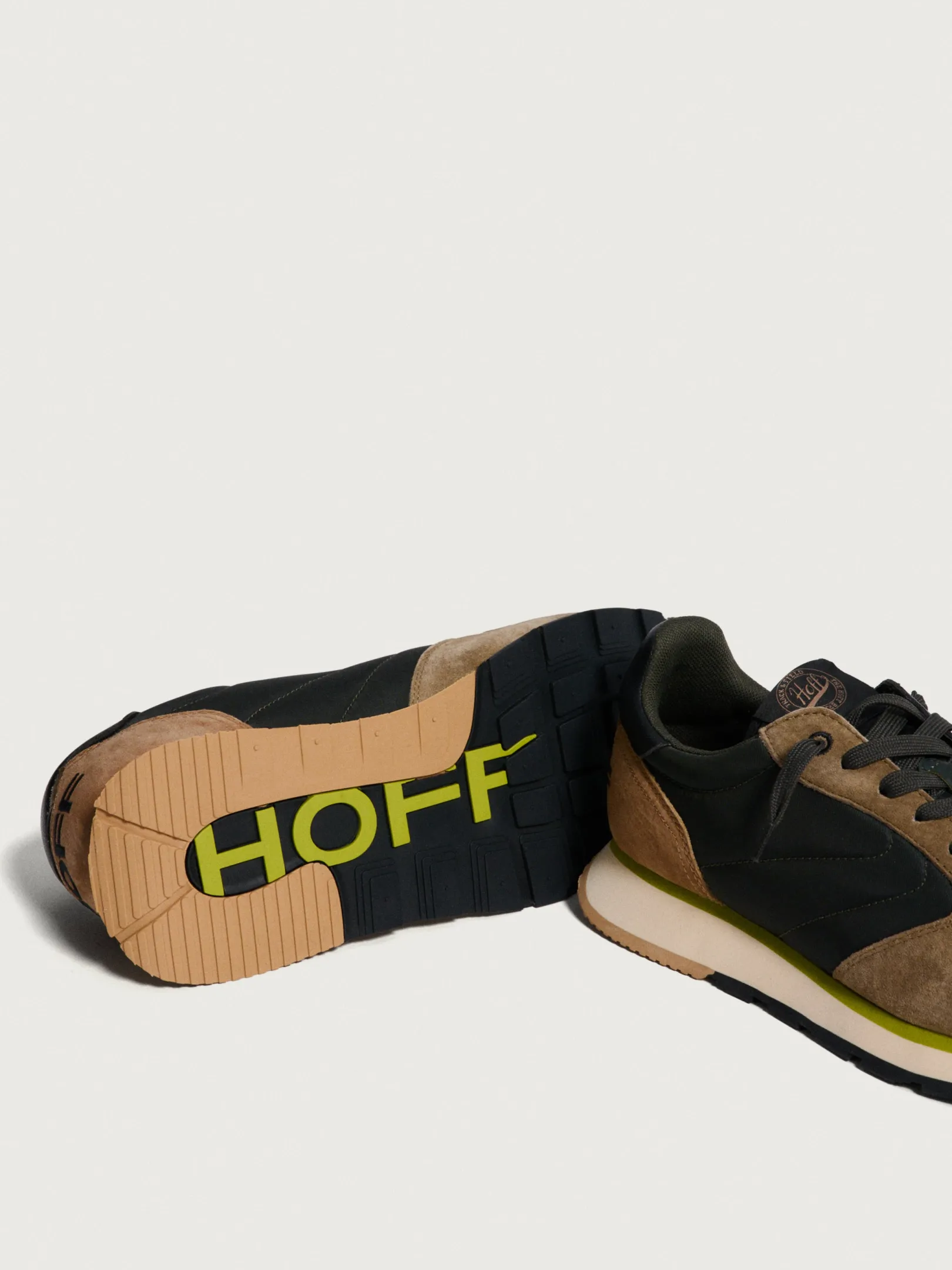Outlet GRAND CENTRAL Track & Field