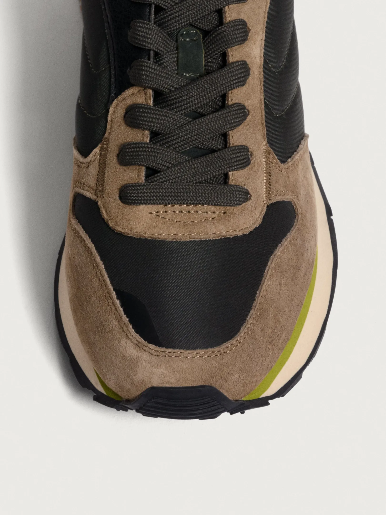 Outlet GRAND CENTRAL Track & Field