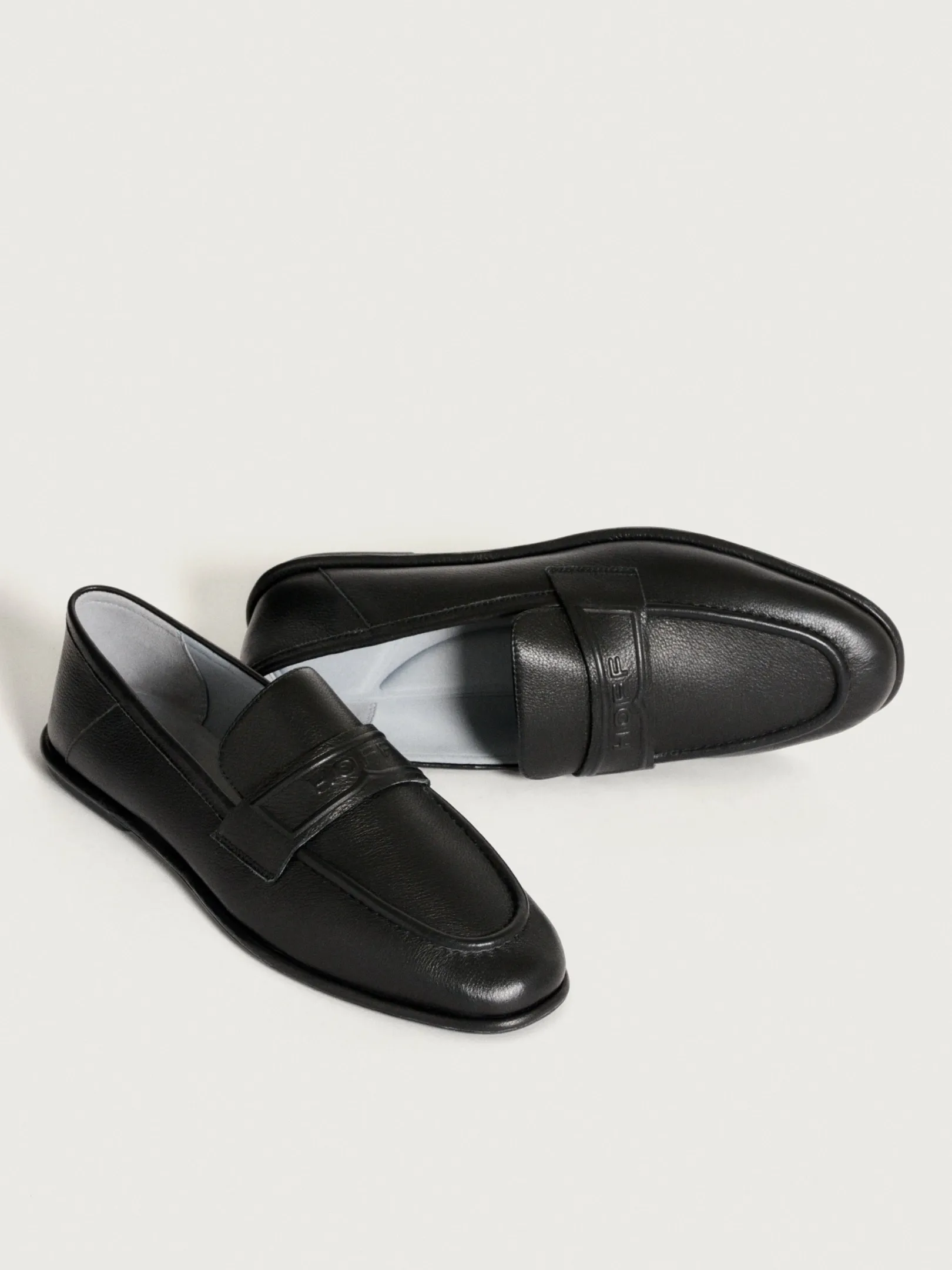 GRAND CENTRAL Flat Shoe