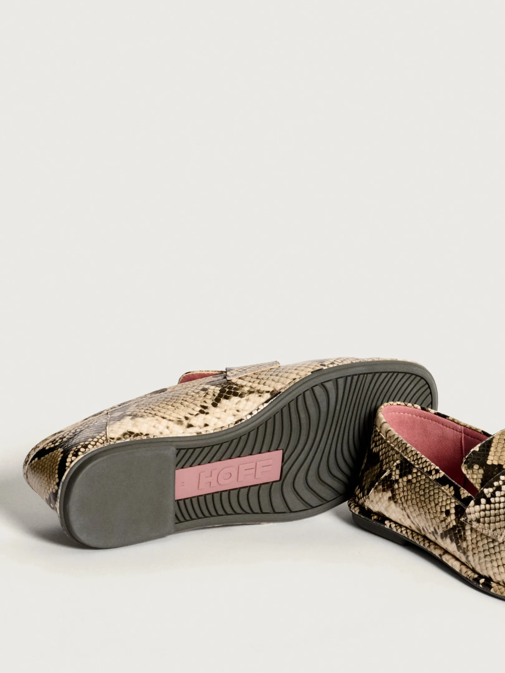 Hot GRAND CENTRAL Flat Shoe