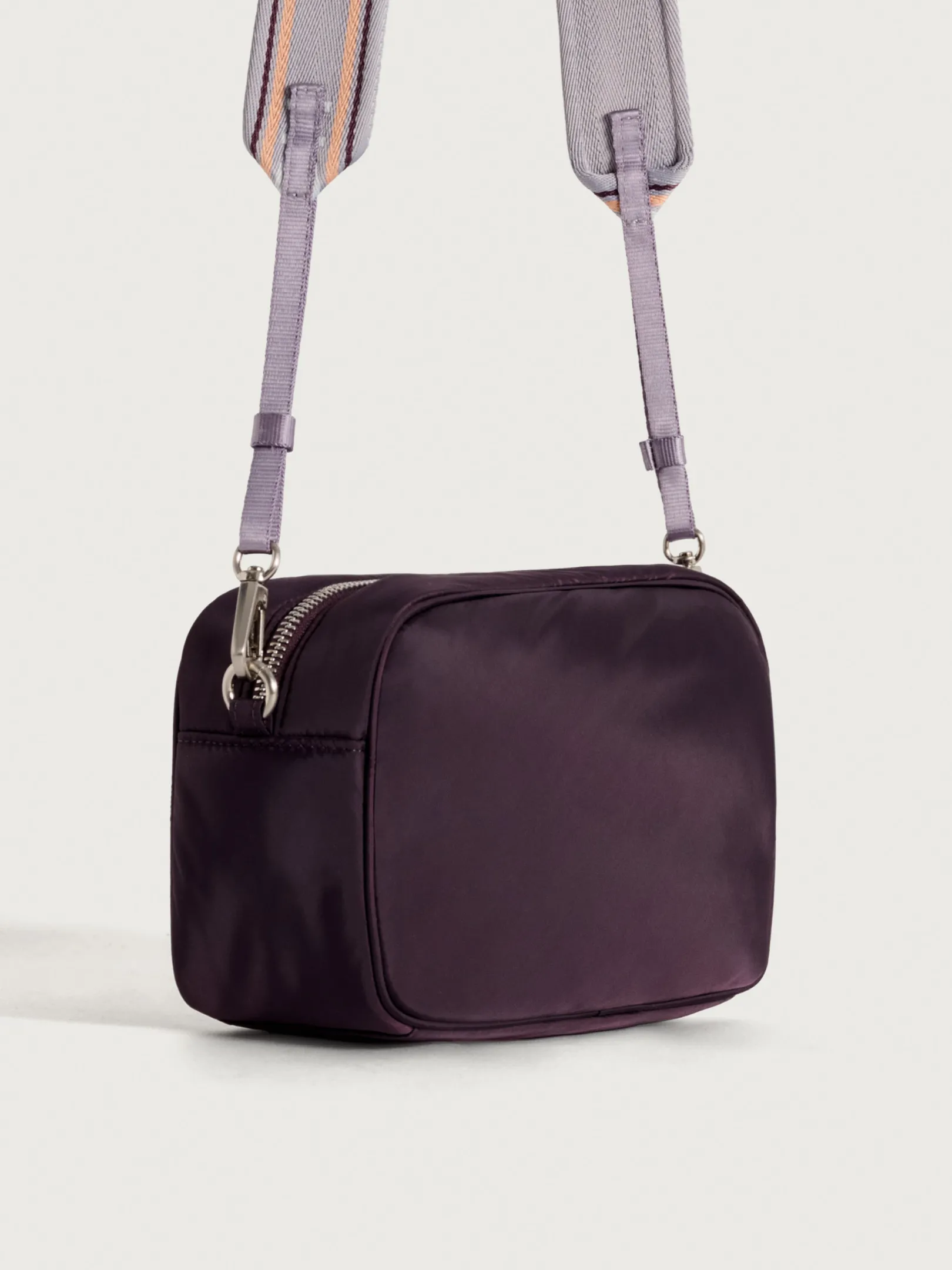 Hot GRAND CENTRAL Shoulder Bags