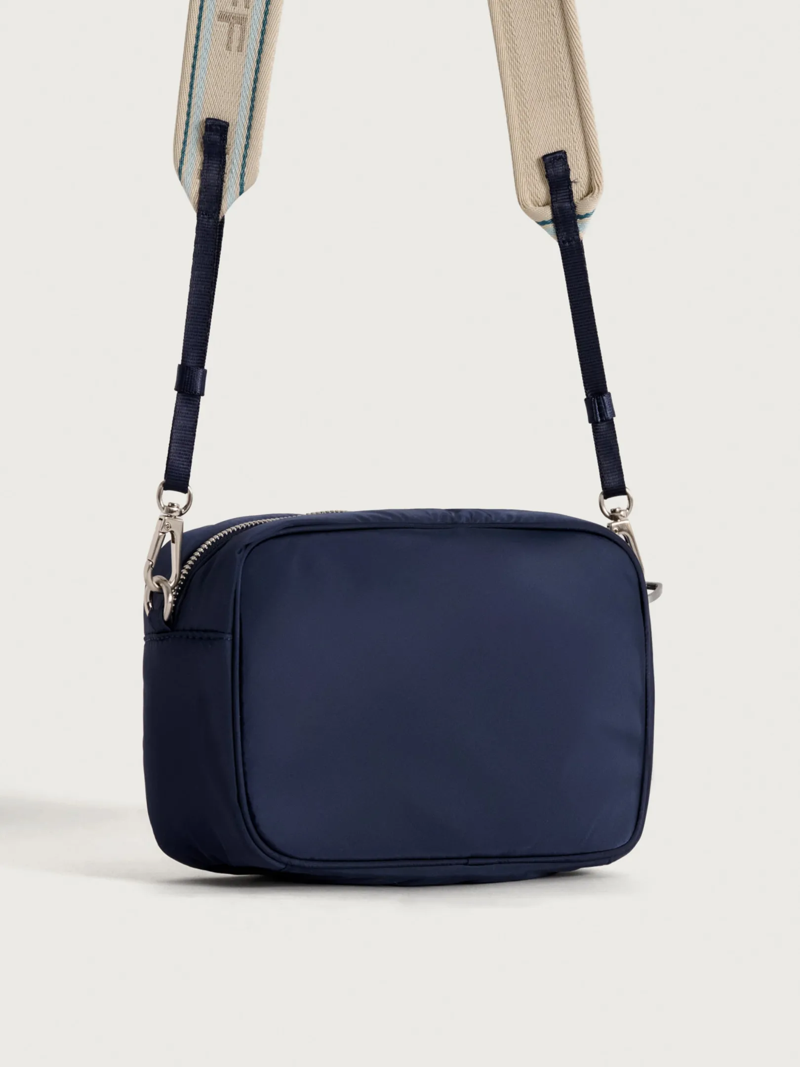 Sale GRAND CENTRAL Shoulder Bags