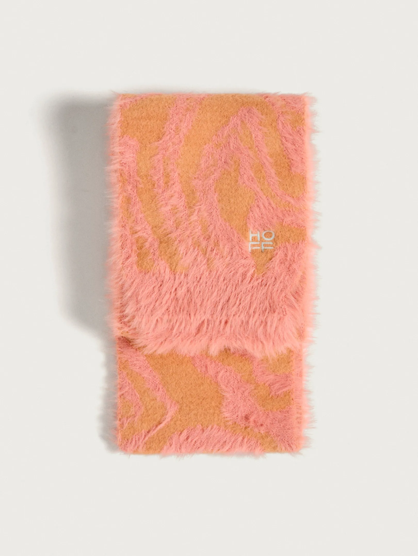 Hot GRAND CENTRAL Scarves